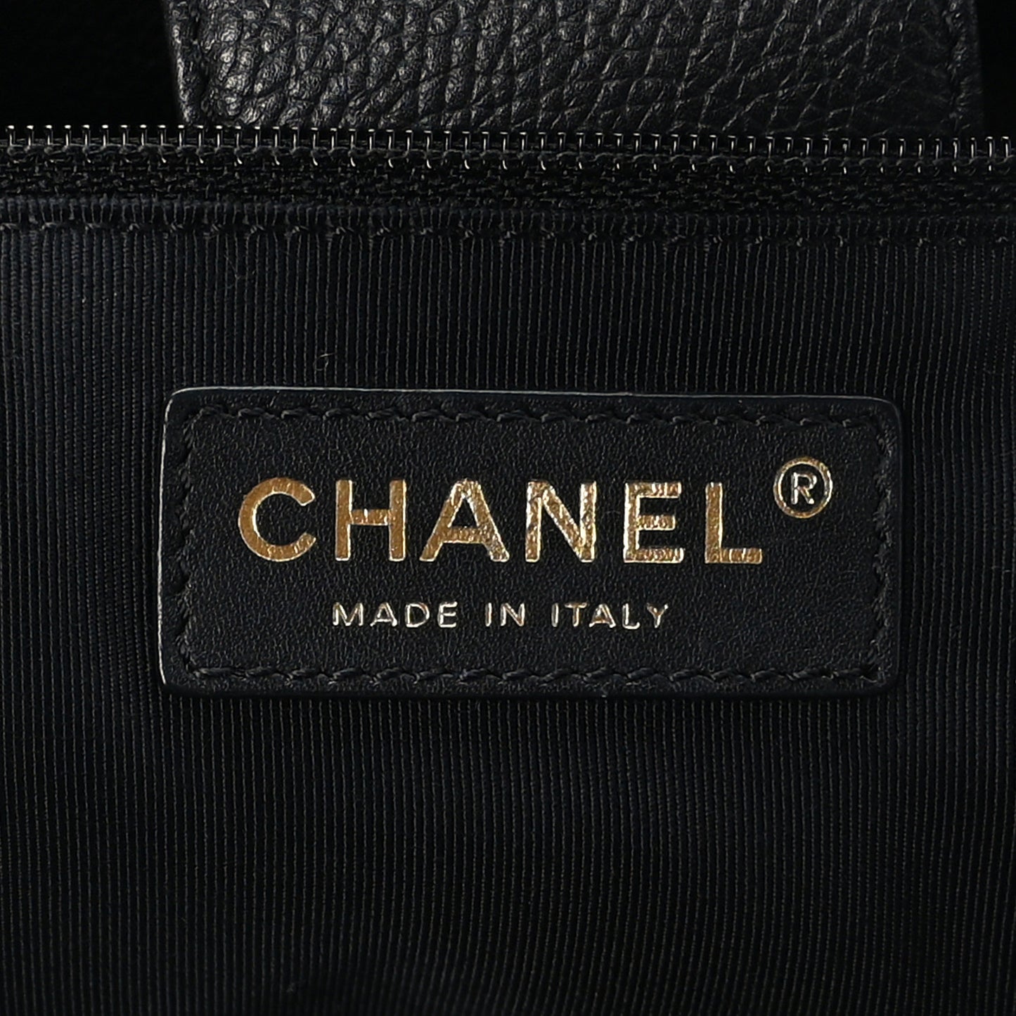 Calfskin Small Cerf Executive Shopper Tote Black