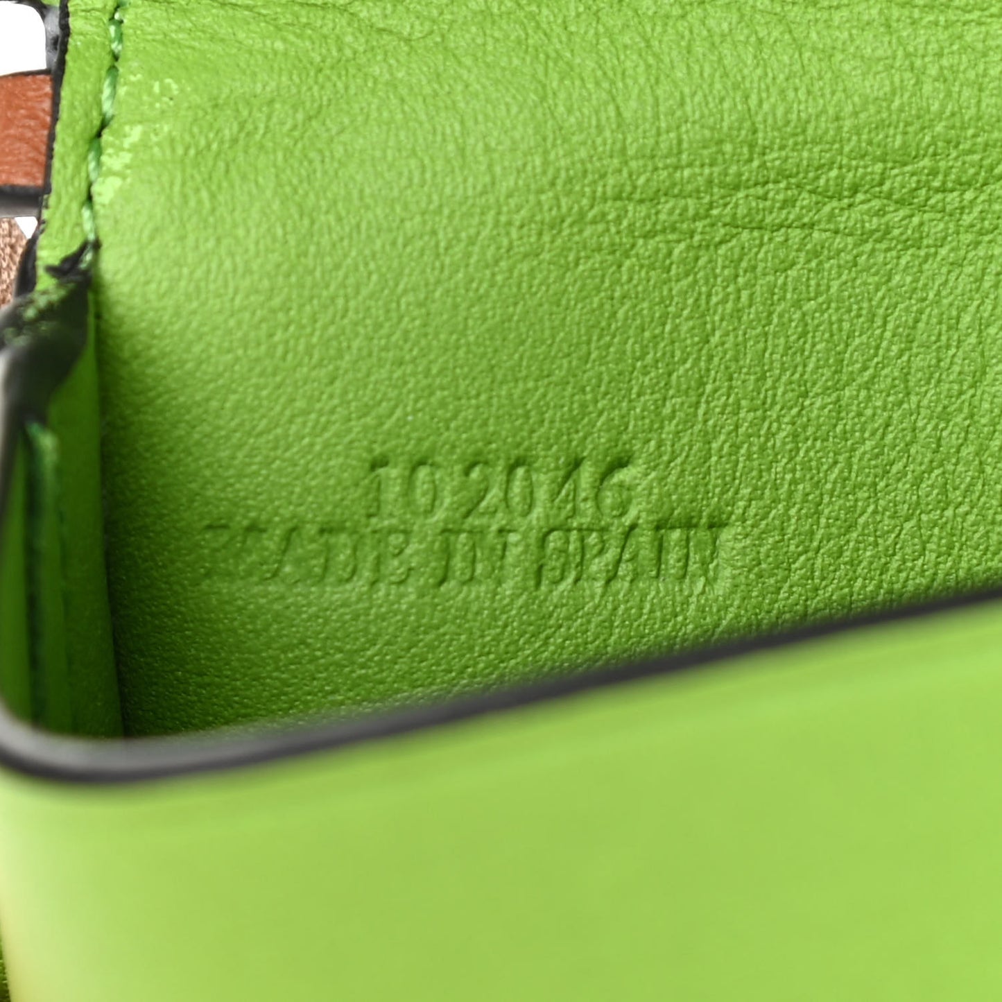 X MY NEIGHBOR TOTORO Calfskin Mini Heel Pouch Apple Green