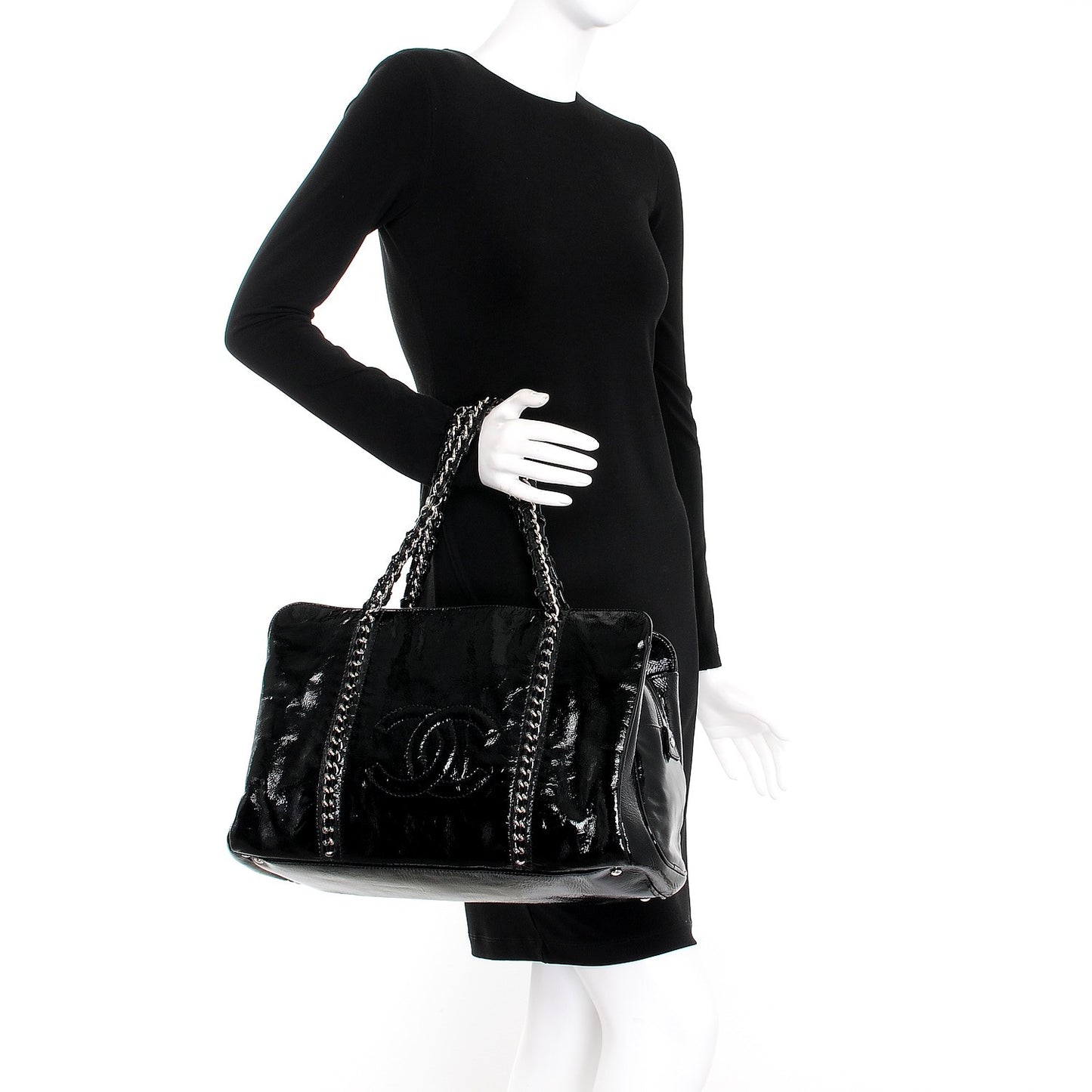 Patent Calfskin Large Luxe Ligne Tote Black