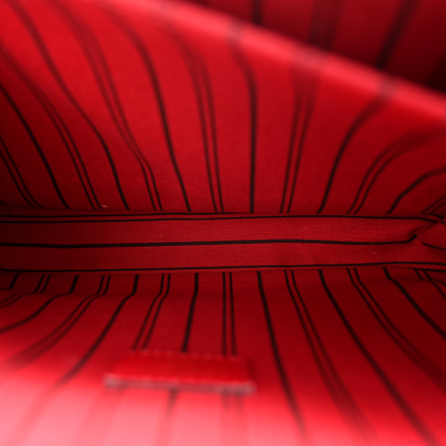 LOUIS VUITTON Empreinte Pochette Metis Scarlet Scarlet