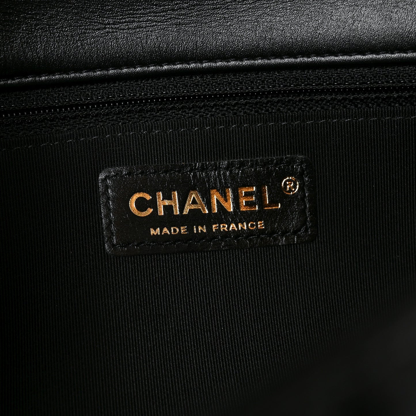 Crumpled Calfskin Medium Chain All Over Flap Black
