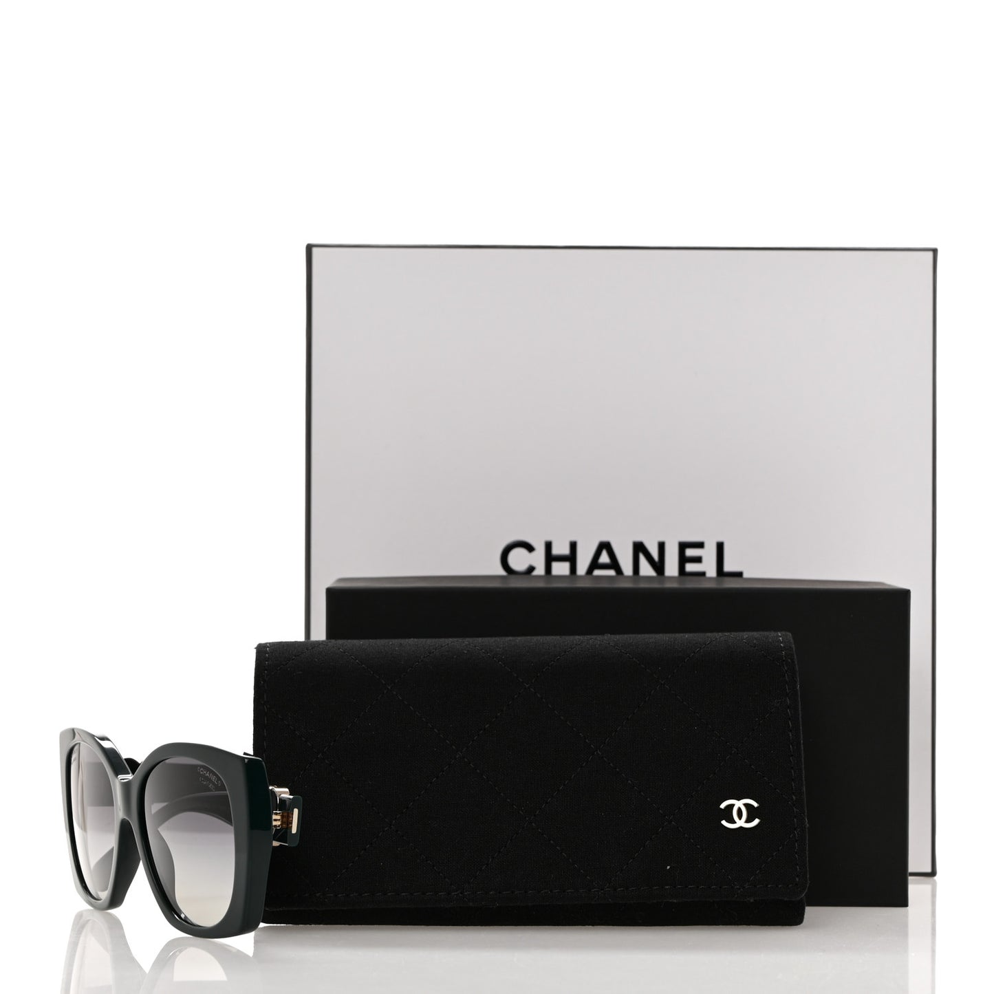 Acetate Square CC Heart Sunglasses 5519 Black