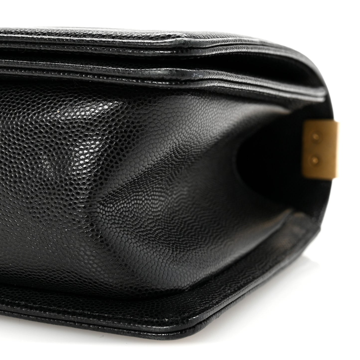 Caviar Quilted Medium Boy Flap Black