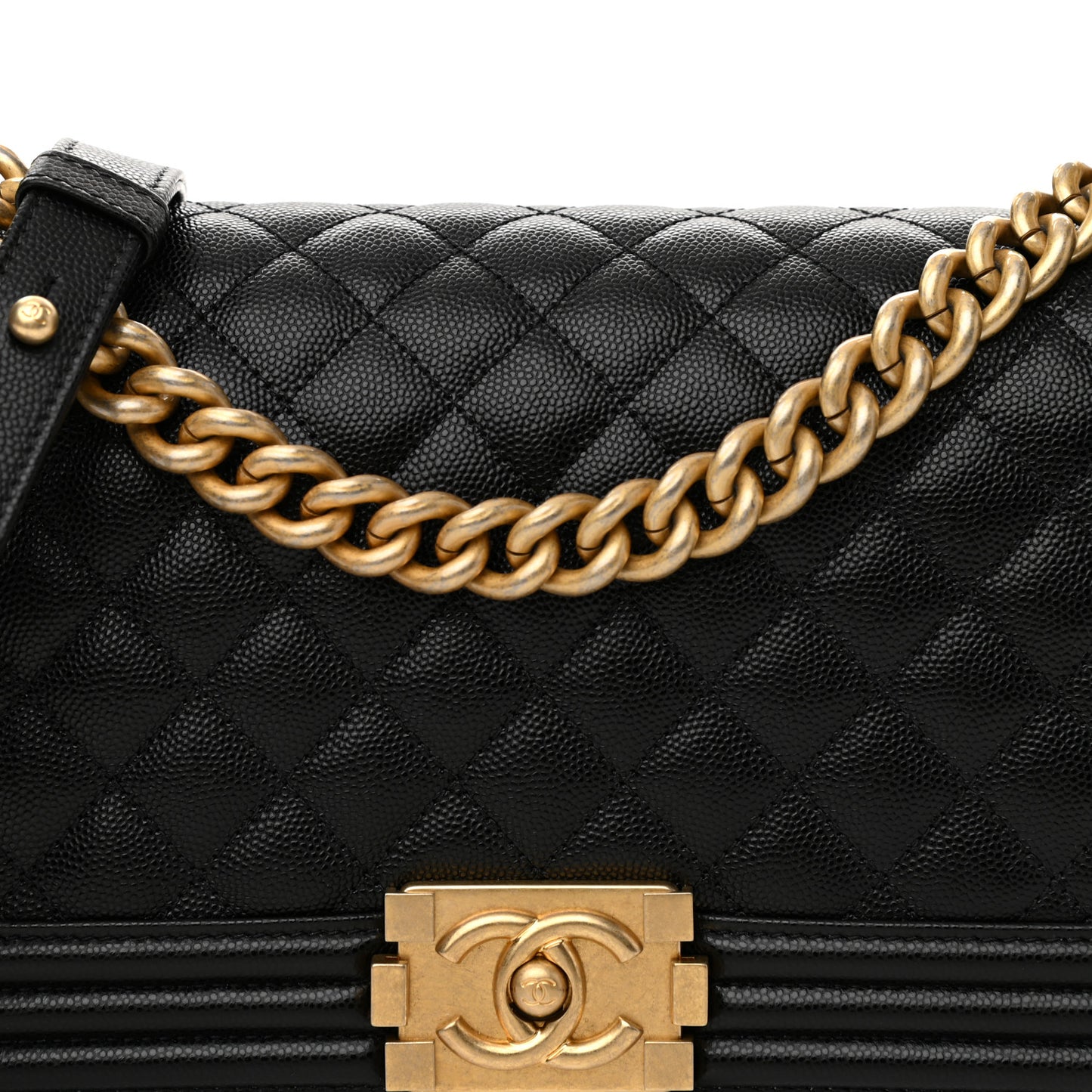 Caviar Quilted Medium Boy Flap Black