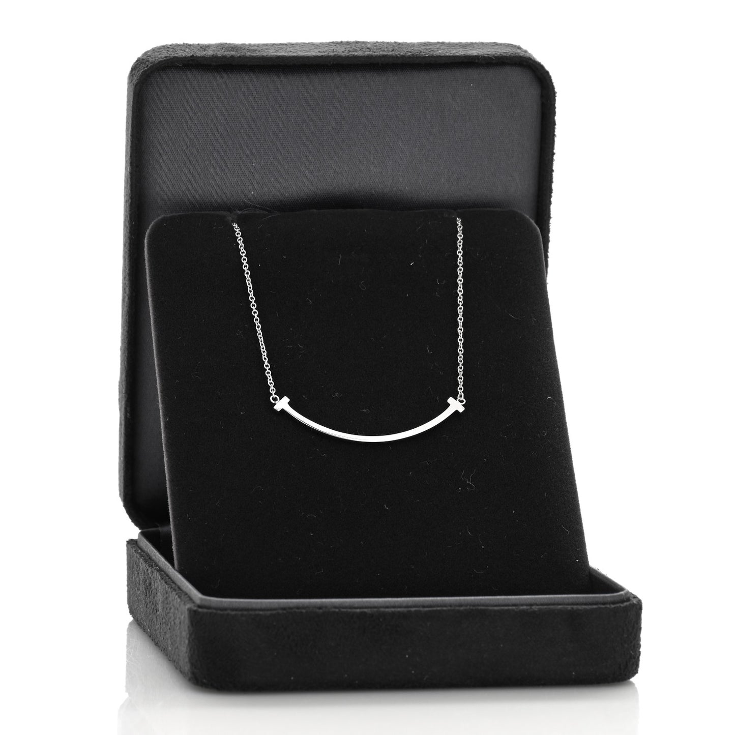 18K White Gold Small T Smile Pendant Necklace
