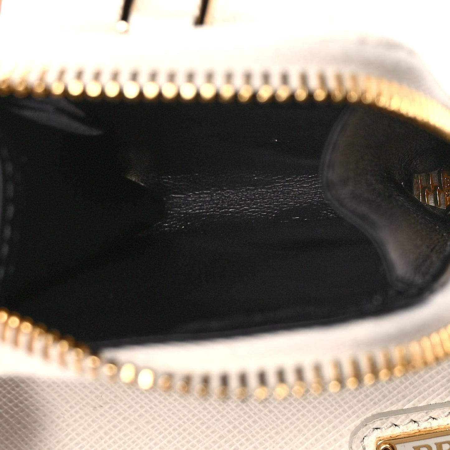 Saffiano Re-Edition 2005 Shoulder Bag White