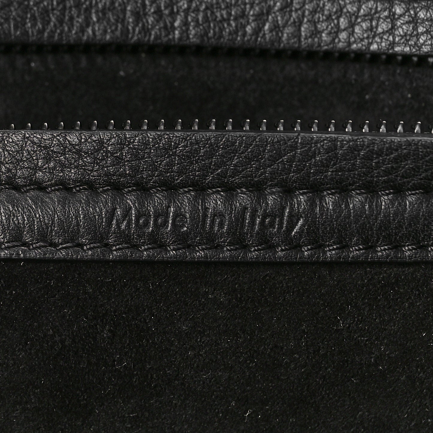 Grained Calfskin Medium Phantom Luggage Black