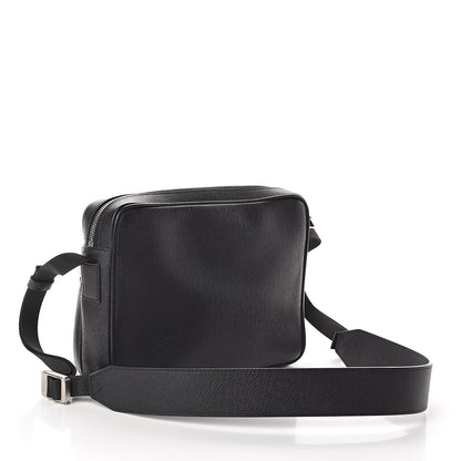 Louis Vuitton Taiga Outdoor Messenger PM Black 3 of 9
