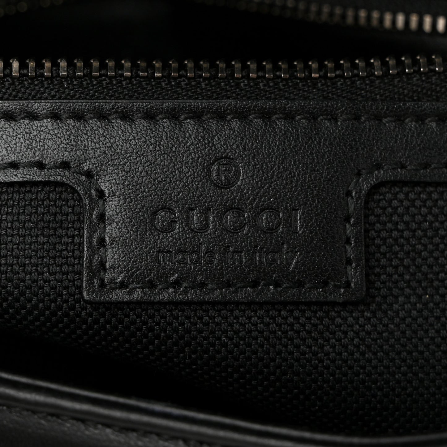 Calfskin Matelasse Monochrome Small GG Marmont Shoulder Bag Black