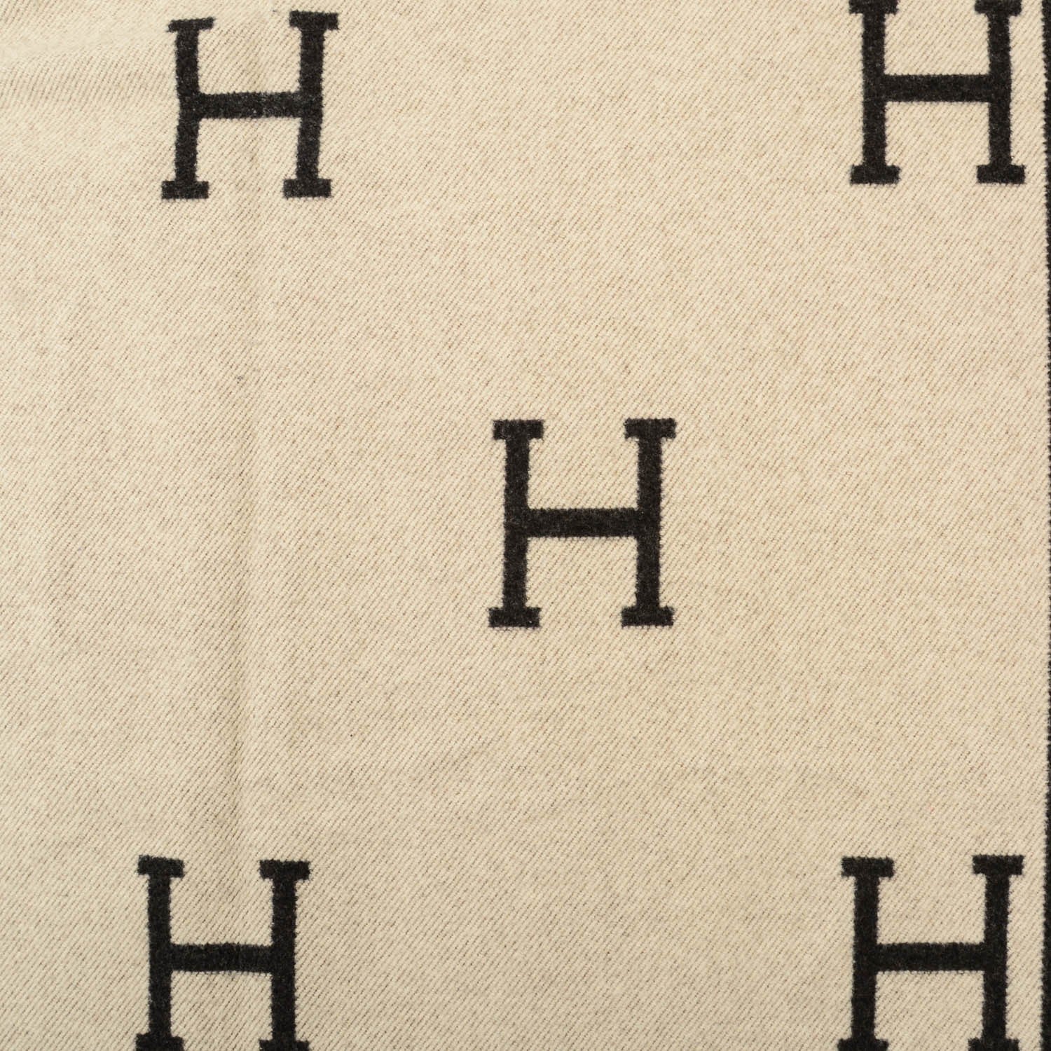 Hermes Wool Cashmere Signature Avalon Blanket Gris Fonce Ecru 2 of 5