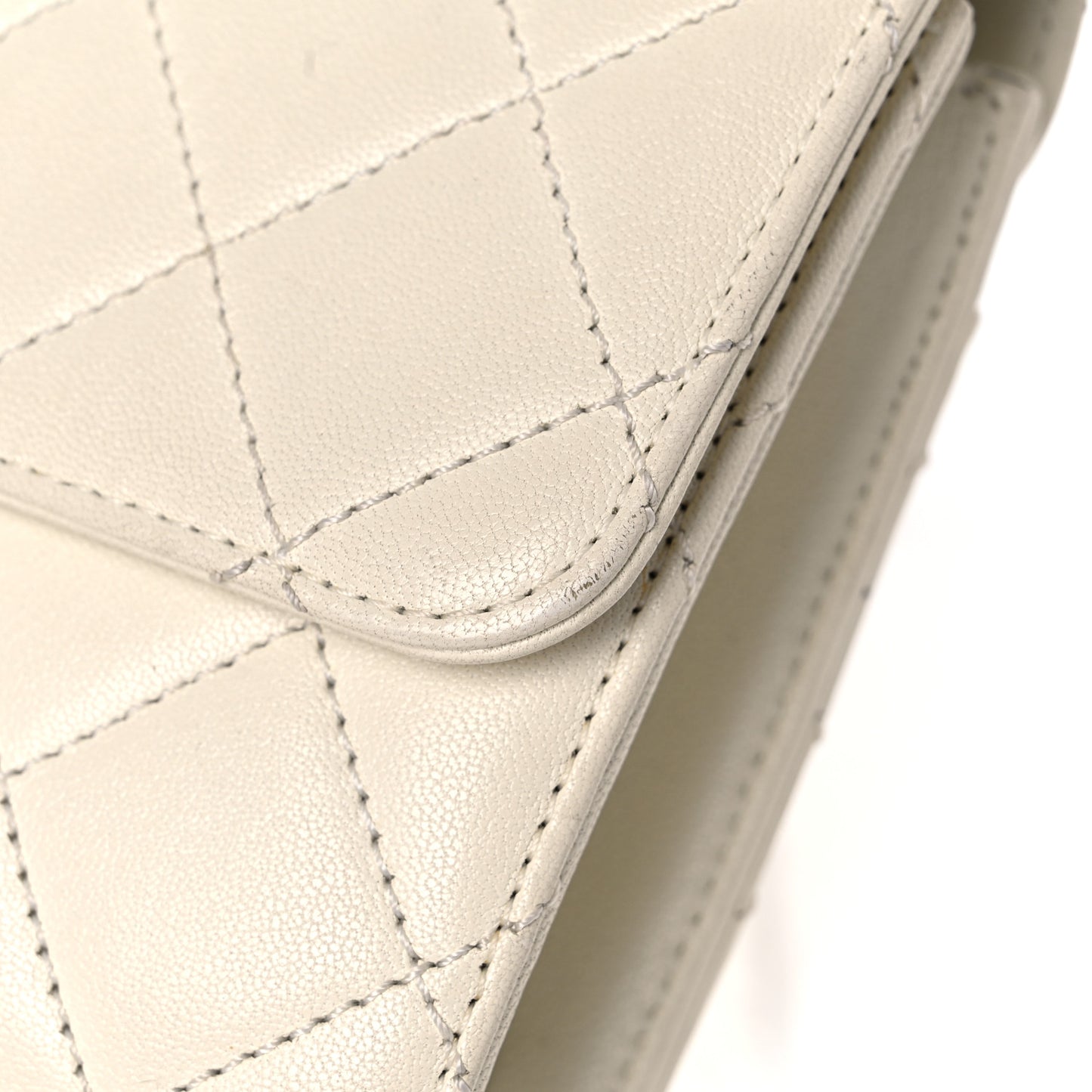 Sheepskin Quilted Mini Beauty Lock Flap White