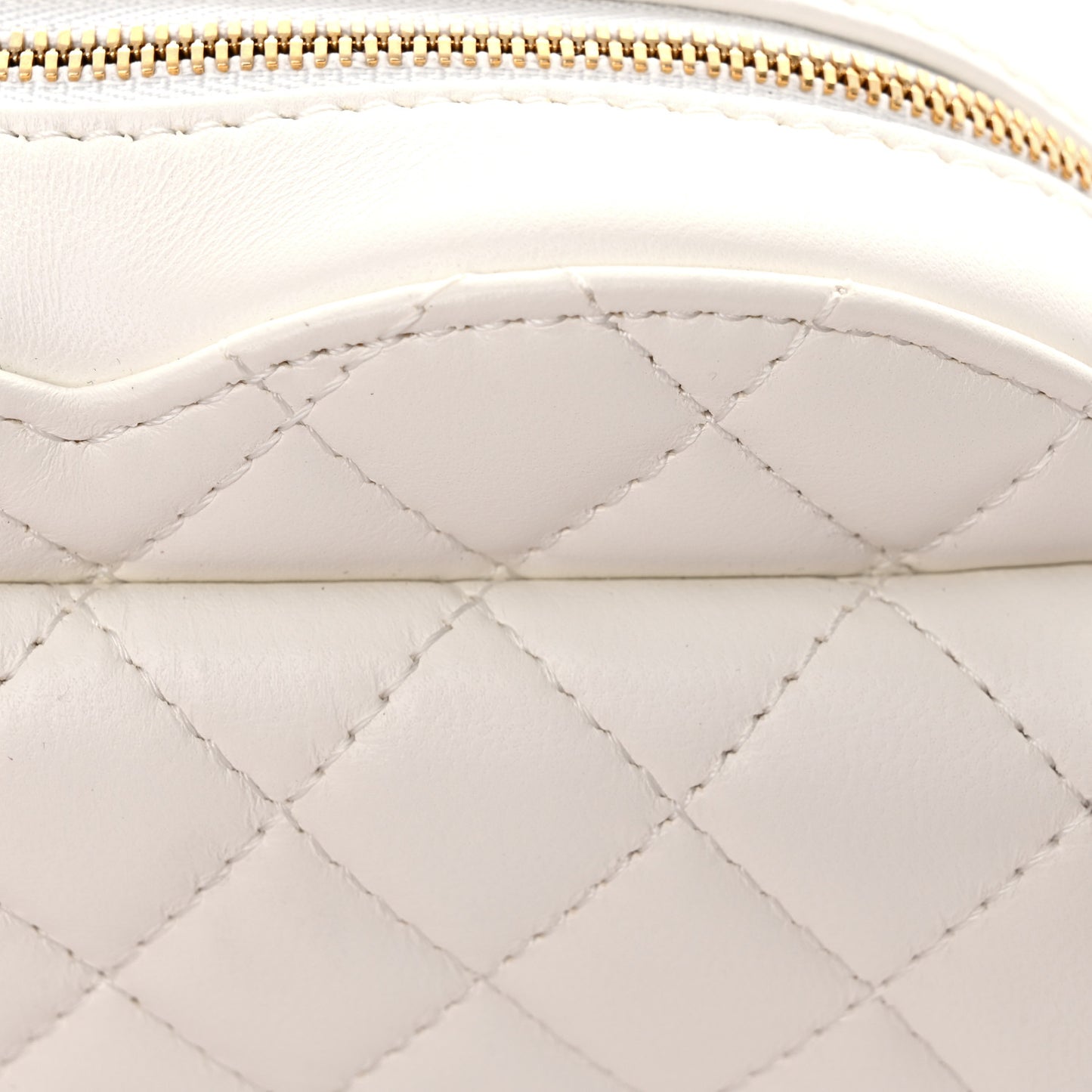 Lambskin Quilted CC In Love Heart Bag White