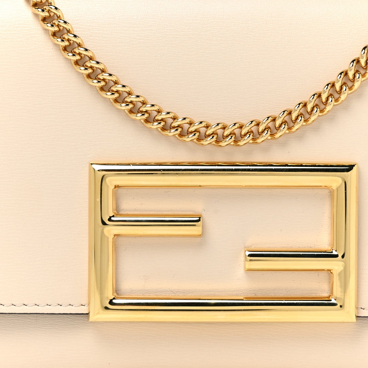 Vitello Palmellato Wallet on Chain with Pouches Camelia