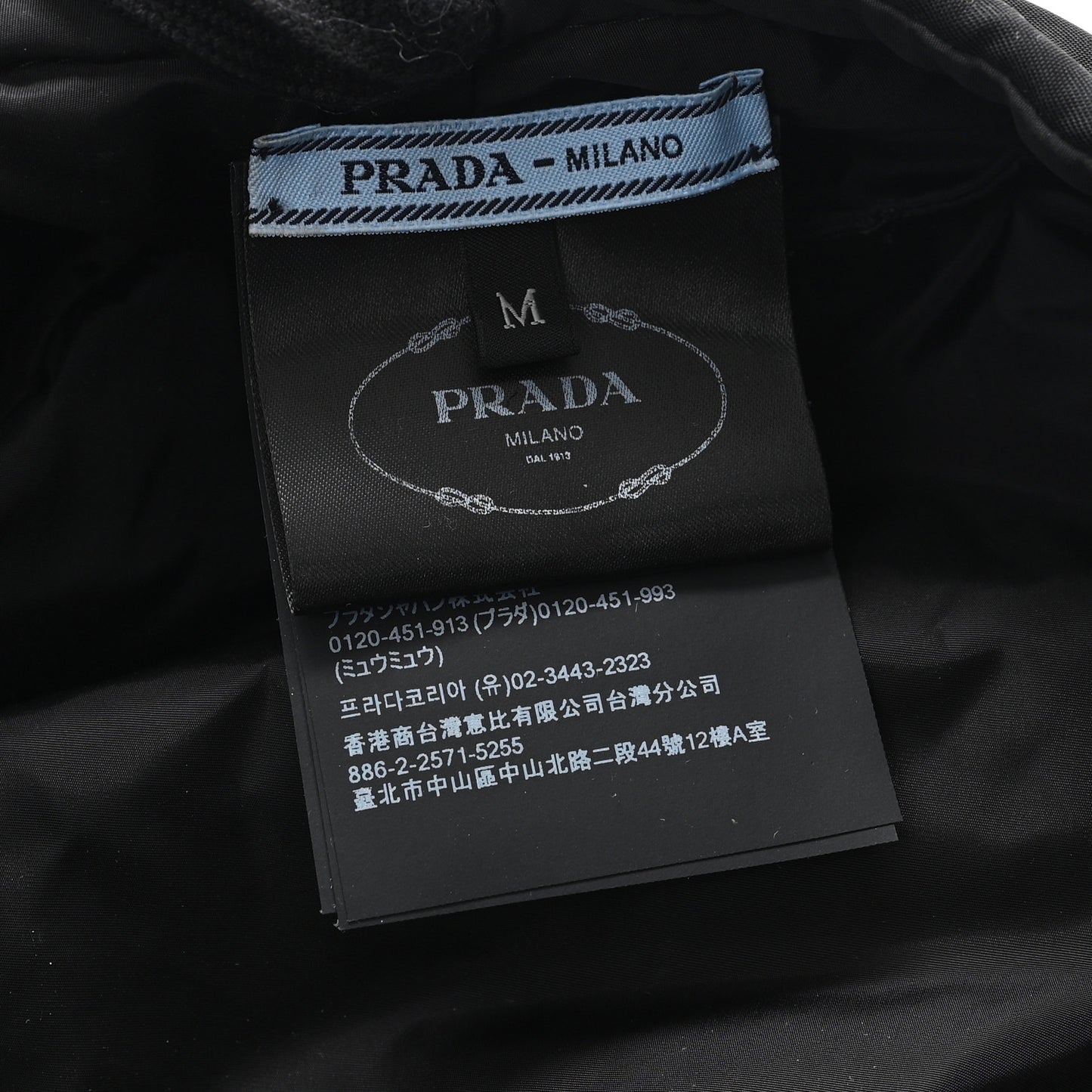 Re-Nylon Metal Triangle Logo Beret L Black Black