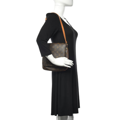 Louis Vuitton Monogram Musette Salsa 2 of 11