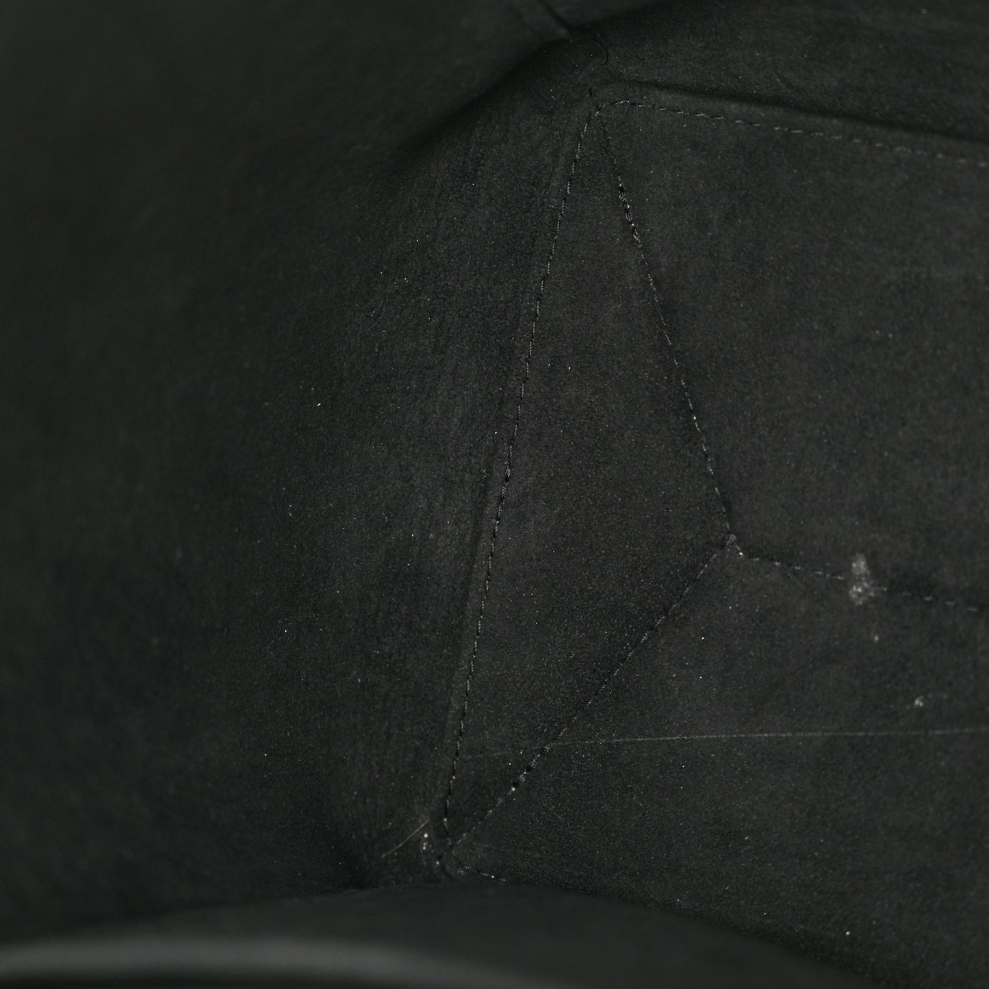 Calfskin Lockme Cabas Black