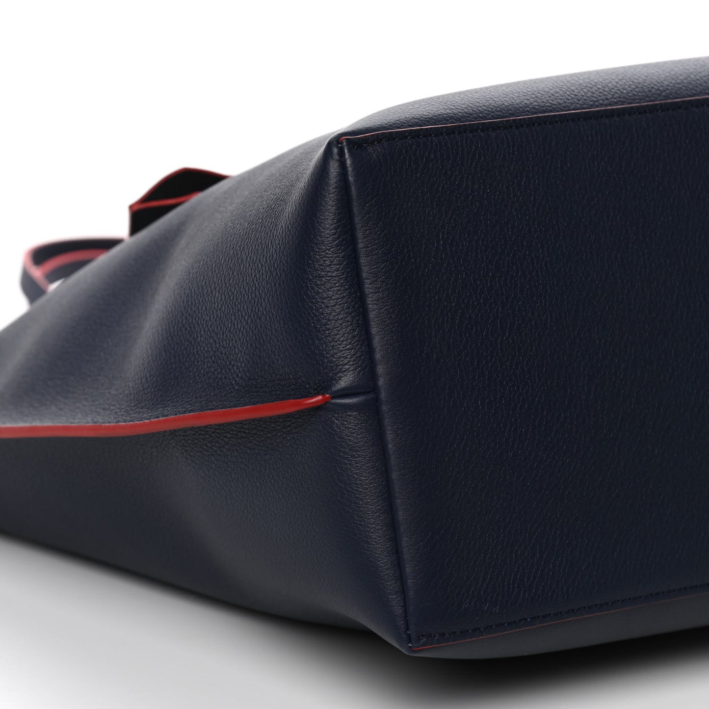 Calfskin Lockme Go Tote Marine Rouge