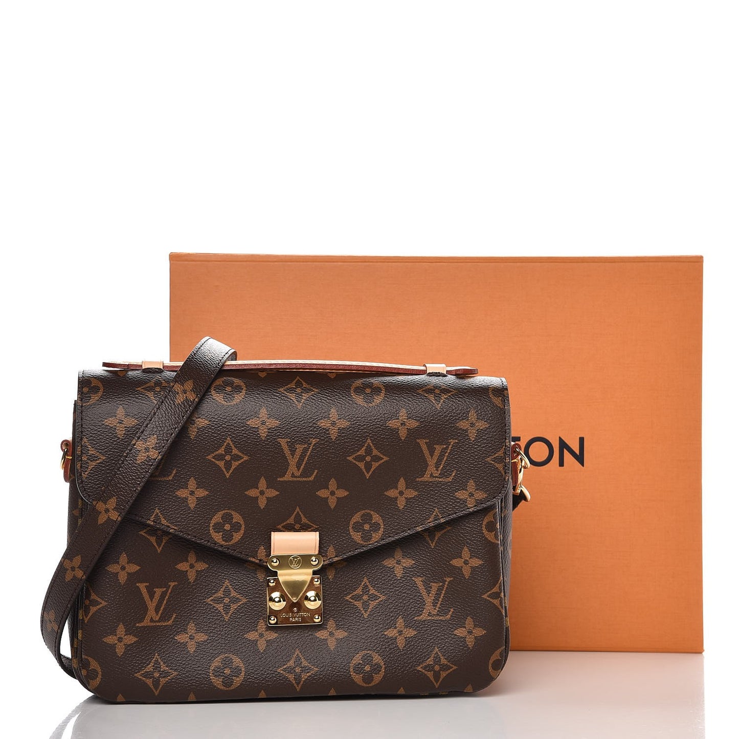 Monogram Pochette Metis