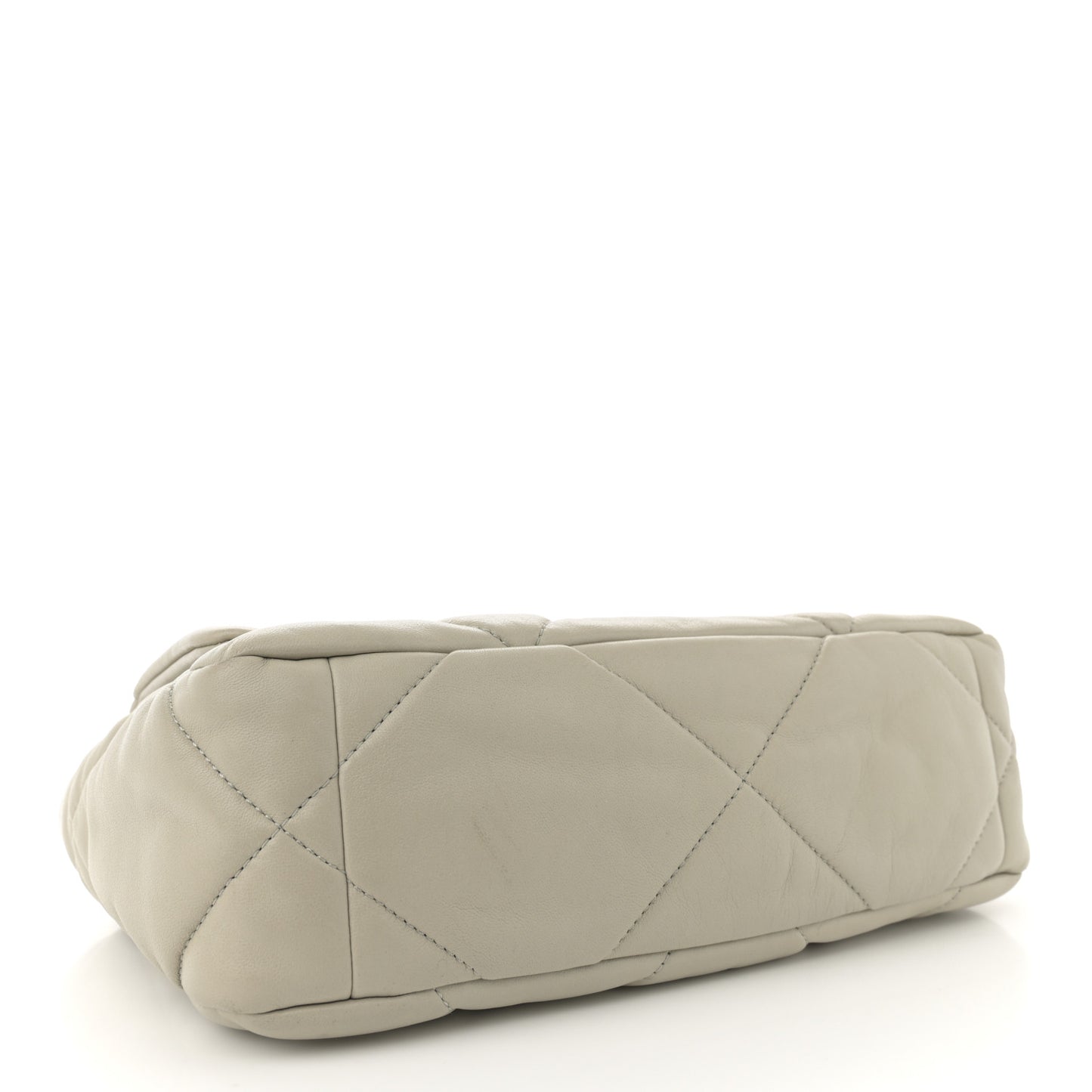 Lambskin Quilted Medium Chanel 19 Flap Grey