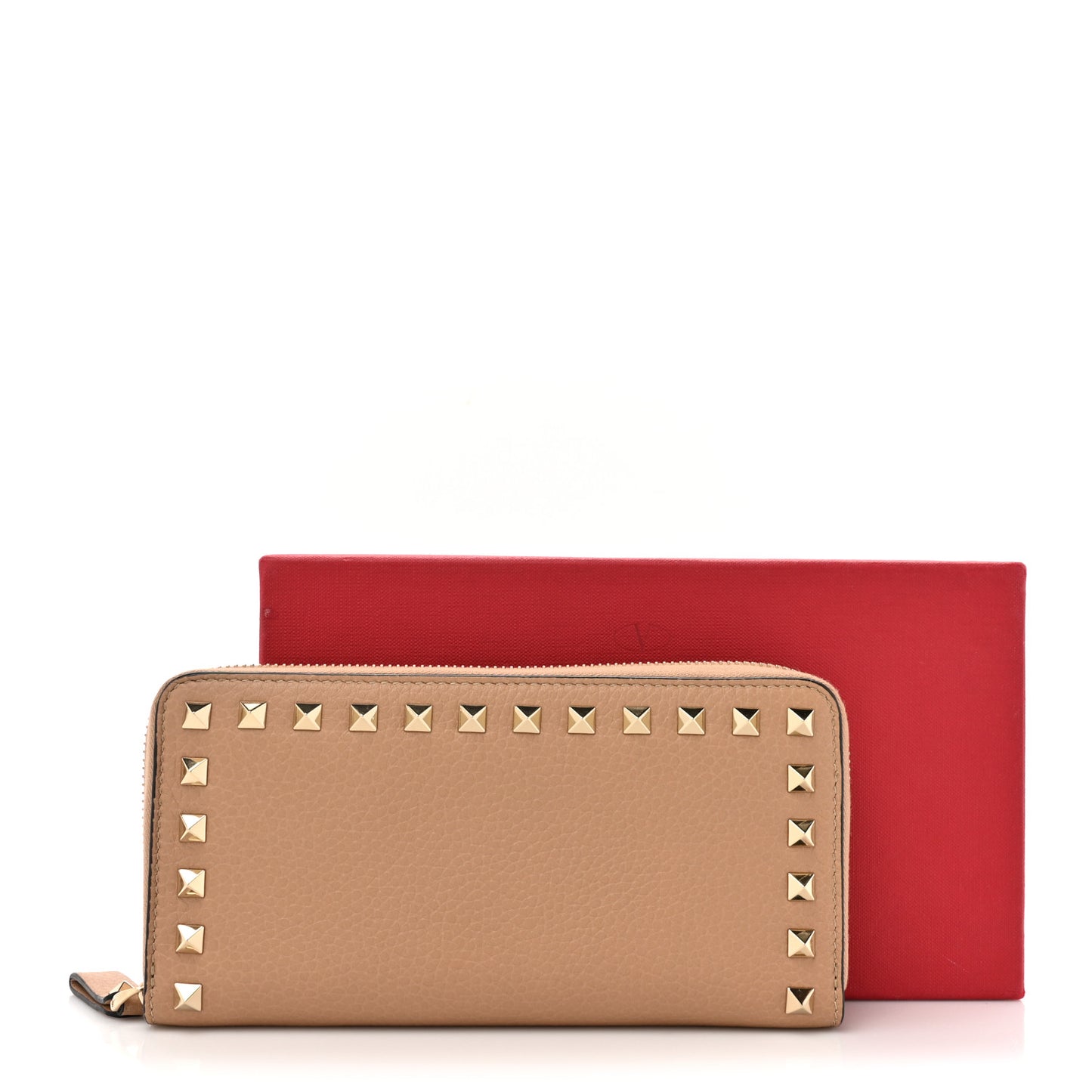 Pebbled Calfskin Rockstud Zip Around Wallet Cammello