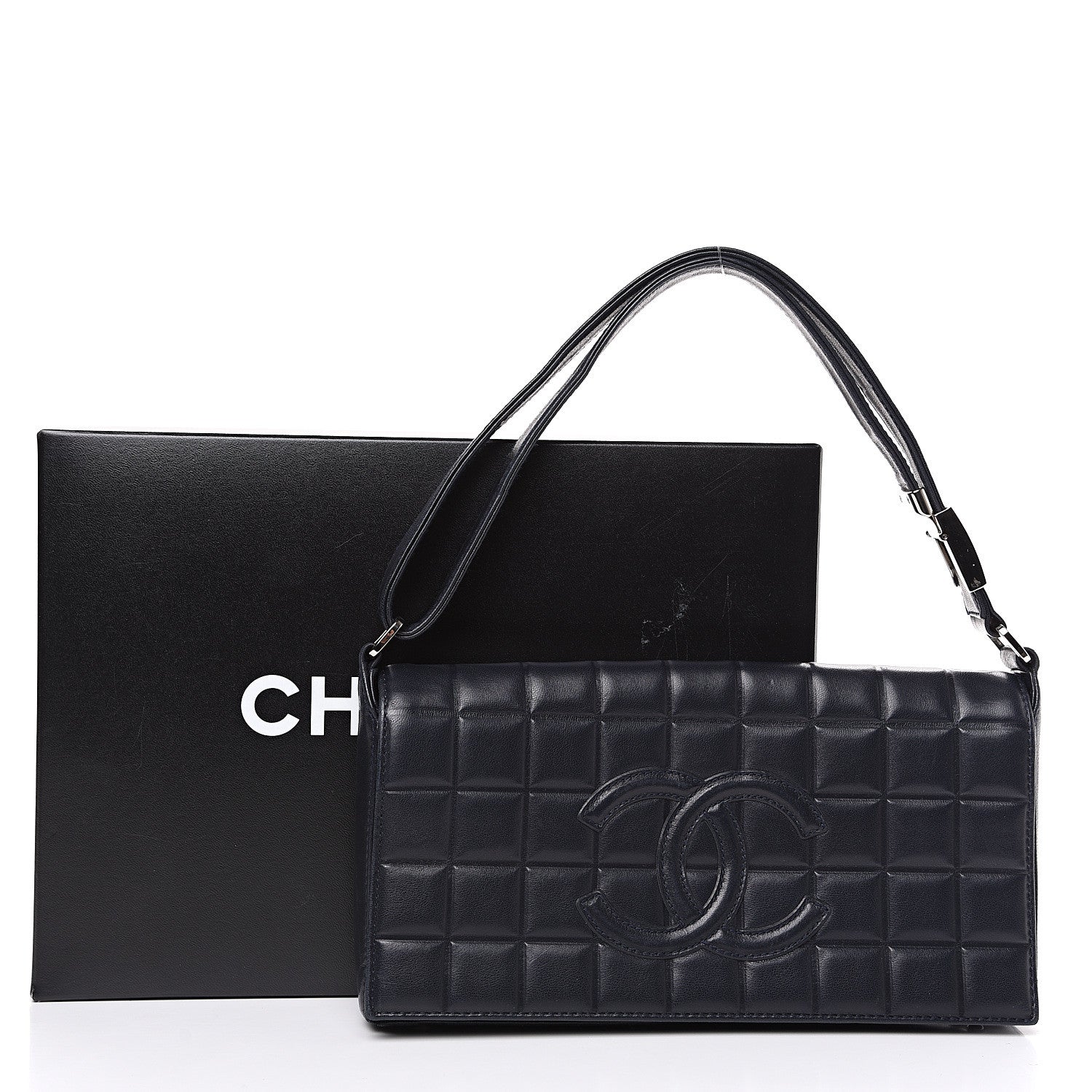 Chanel Lambskin Quilted CC Chocolate Bar Flap Navy 14 of 14