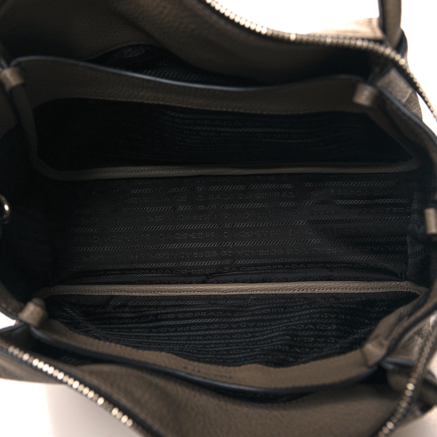 Vitello Daino Soft Medium Zippered Top Handle Bag Argilla