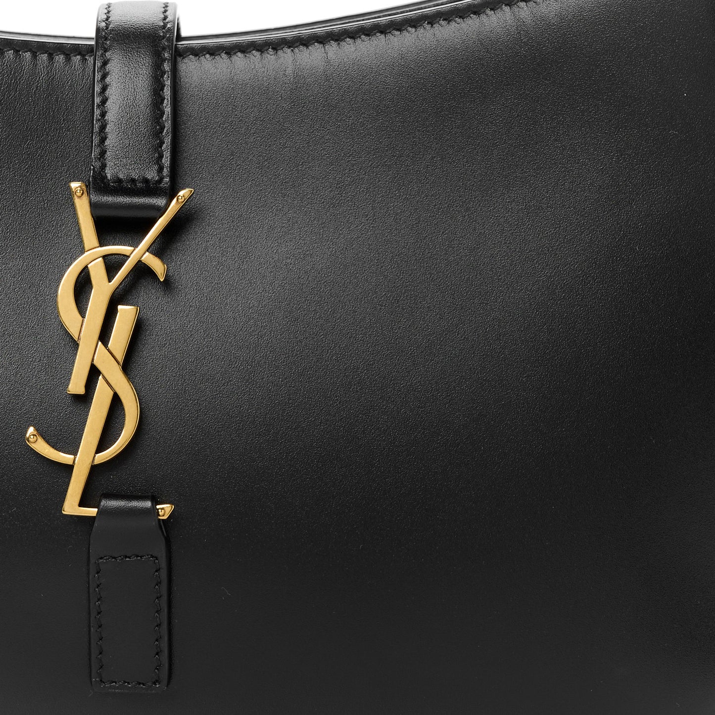 Smooth Calfskin Le 5 A 7 Hobo Black