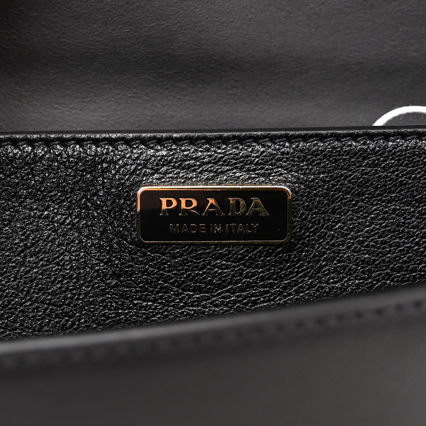 City Calf Saffiano Cahier Bag Black