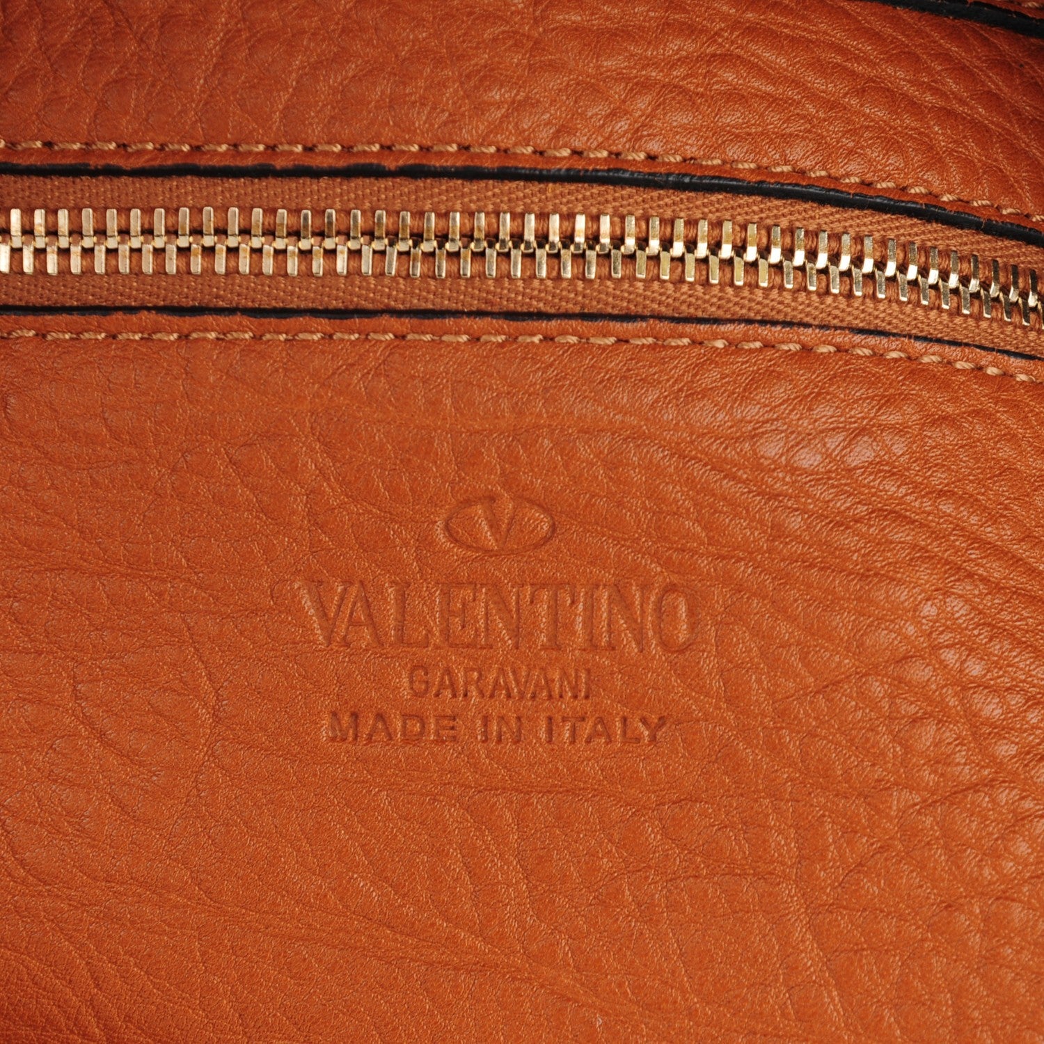 Valentino Garavani Pebbled Calfskin Large Rockstud Flip-Lock Messenger Bag Light Cuir 6 of 10