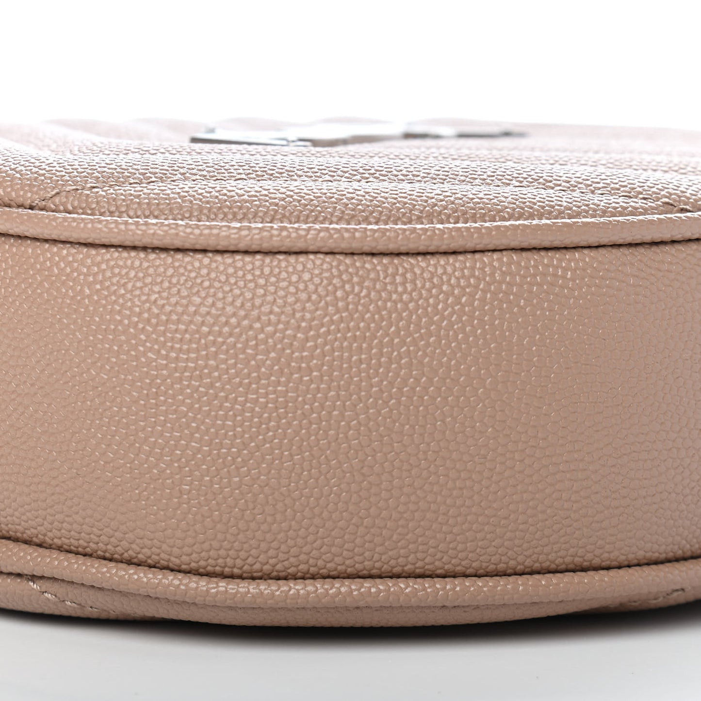 Grain De Poudre Matelasse Chevron Quilted Round Vinyle Camera Bag Gold Sand