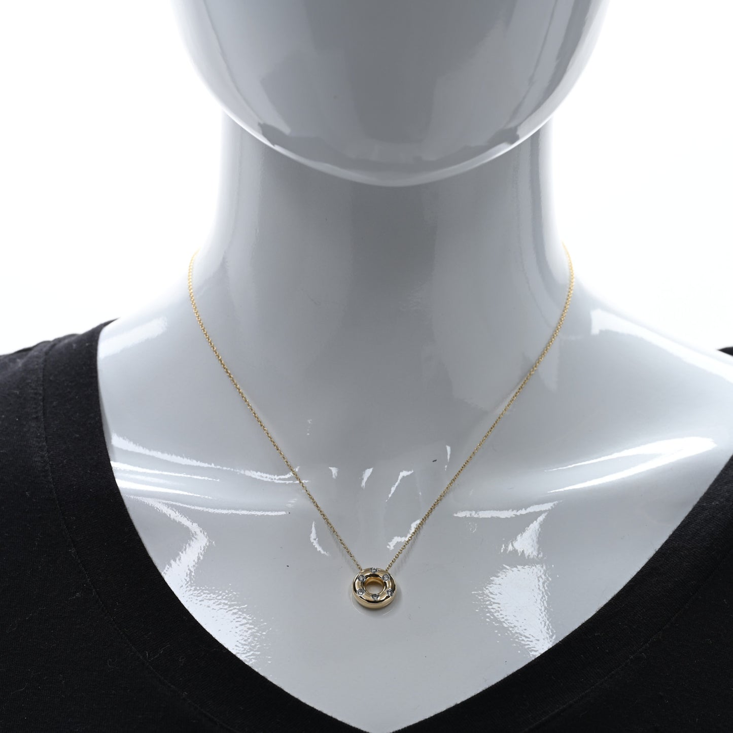 18K Yellow Gold Platinum Diamond .15ct Etoile Circle Pendant Necklace