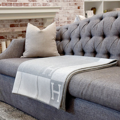 Hermes Wool Cashmere Avalon III Blanket Ecru Gris Clair 2 of 4