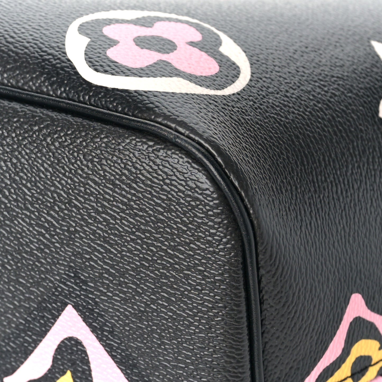 Monogram Giant Wild At Heart Neverfull MM Black