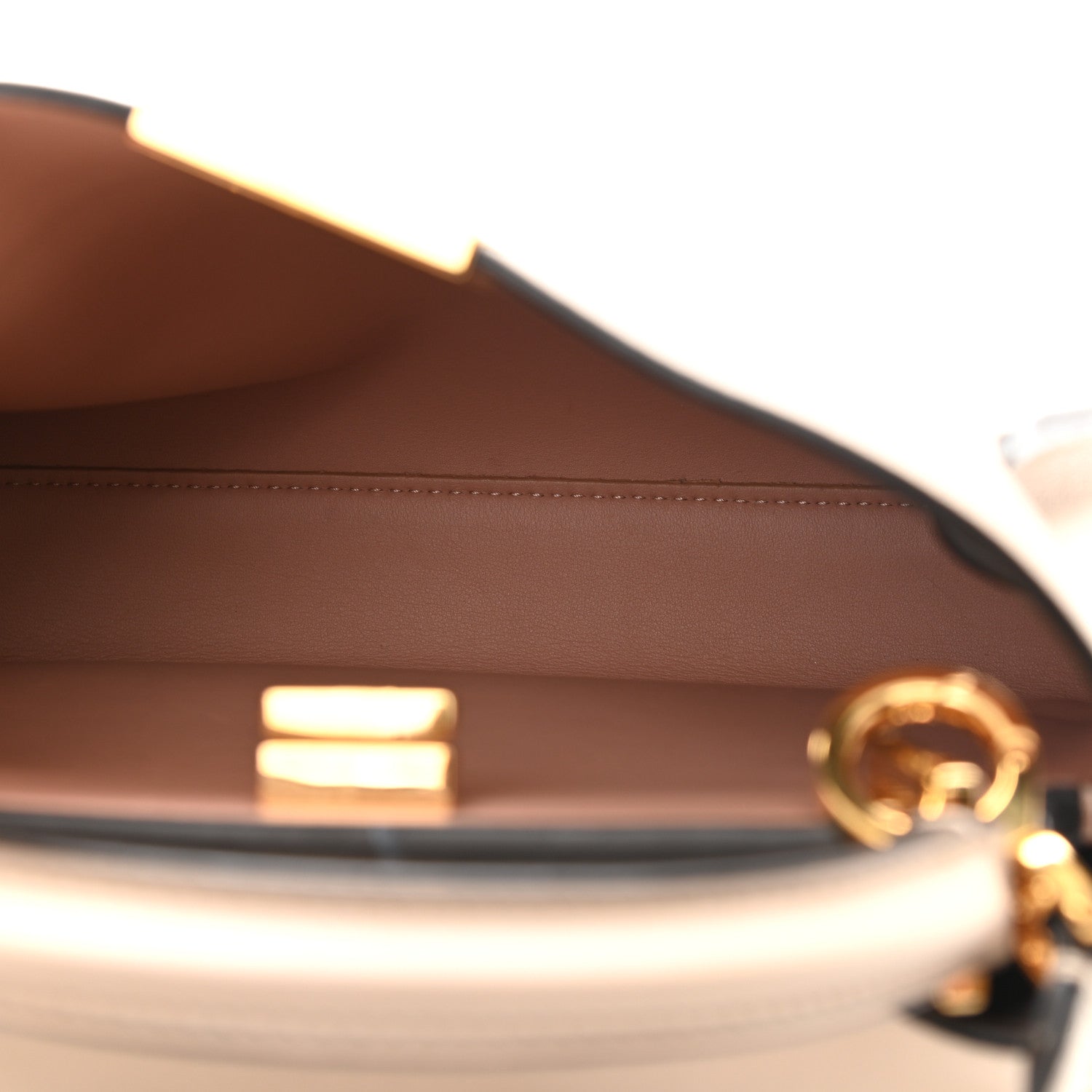 Fendi Vitello Tahiti Burro Medium Peekaboo Iconic Essentially Satchel Nuvola Rosa Bourbon 5 of 13