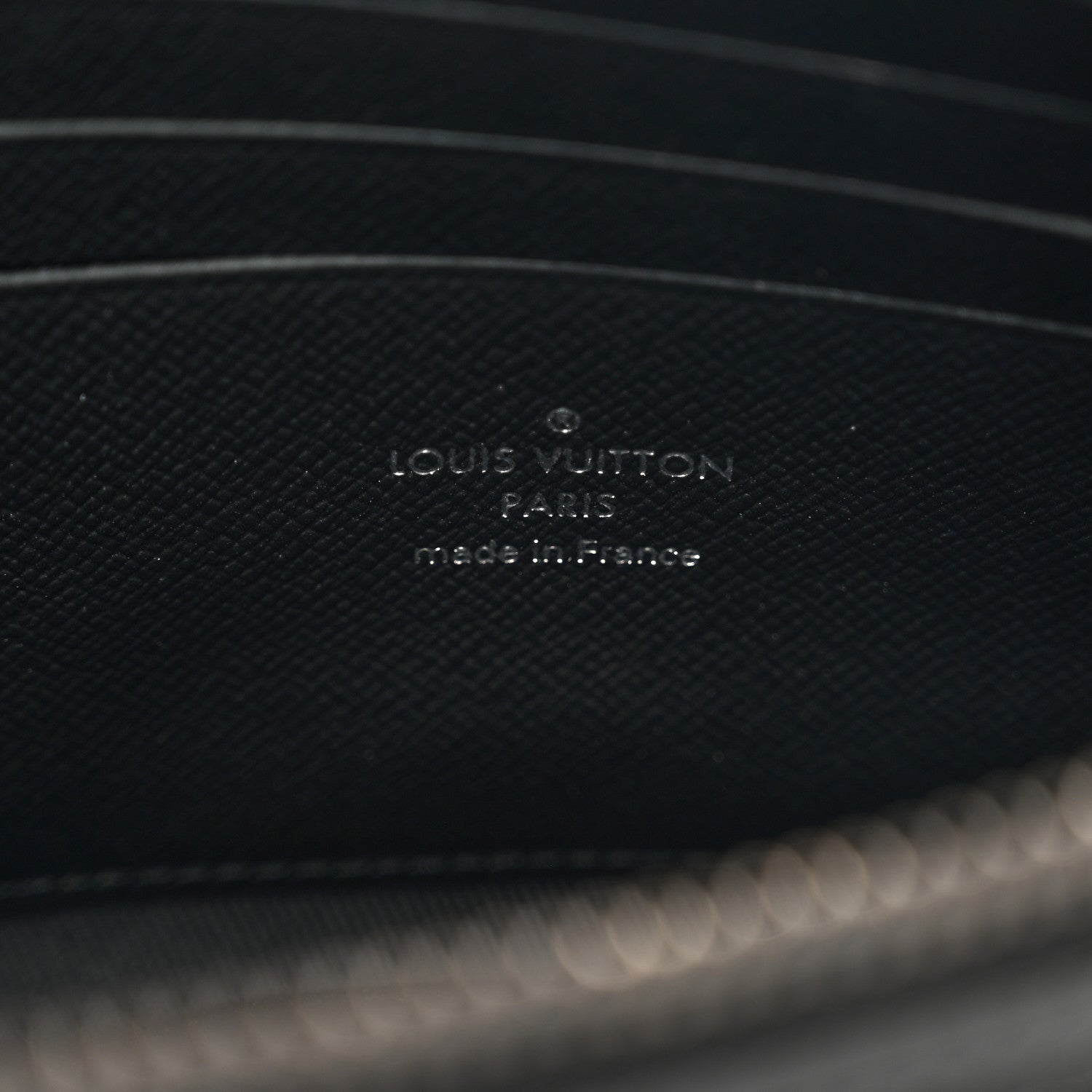 Louis Vuitton Monogram Eclipse Discovery Pochette 6 of 8