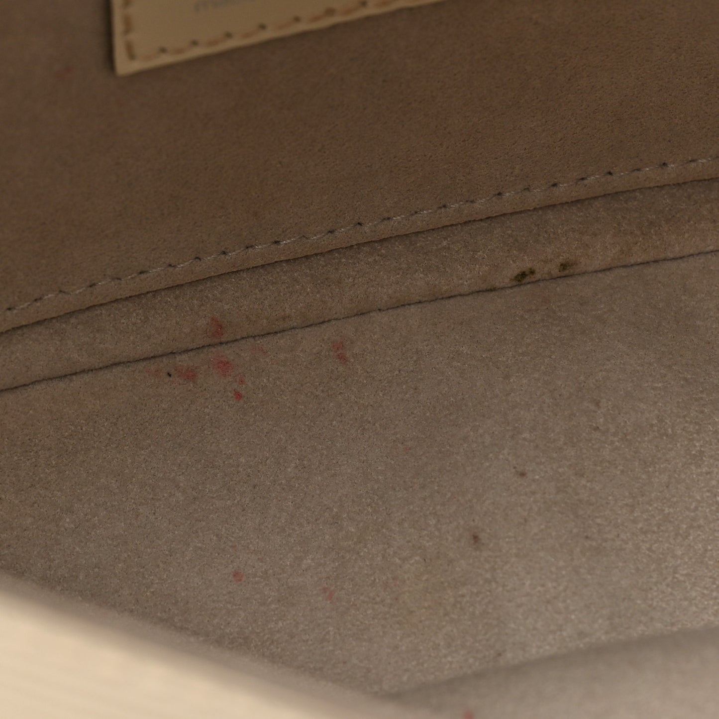 Epi Montaigne Clutch Ivory
