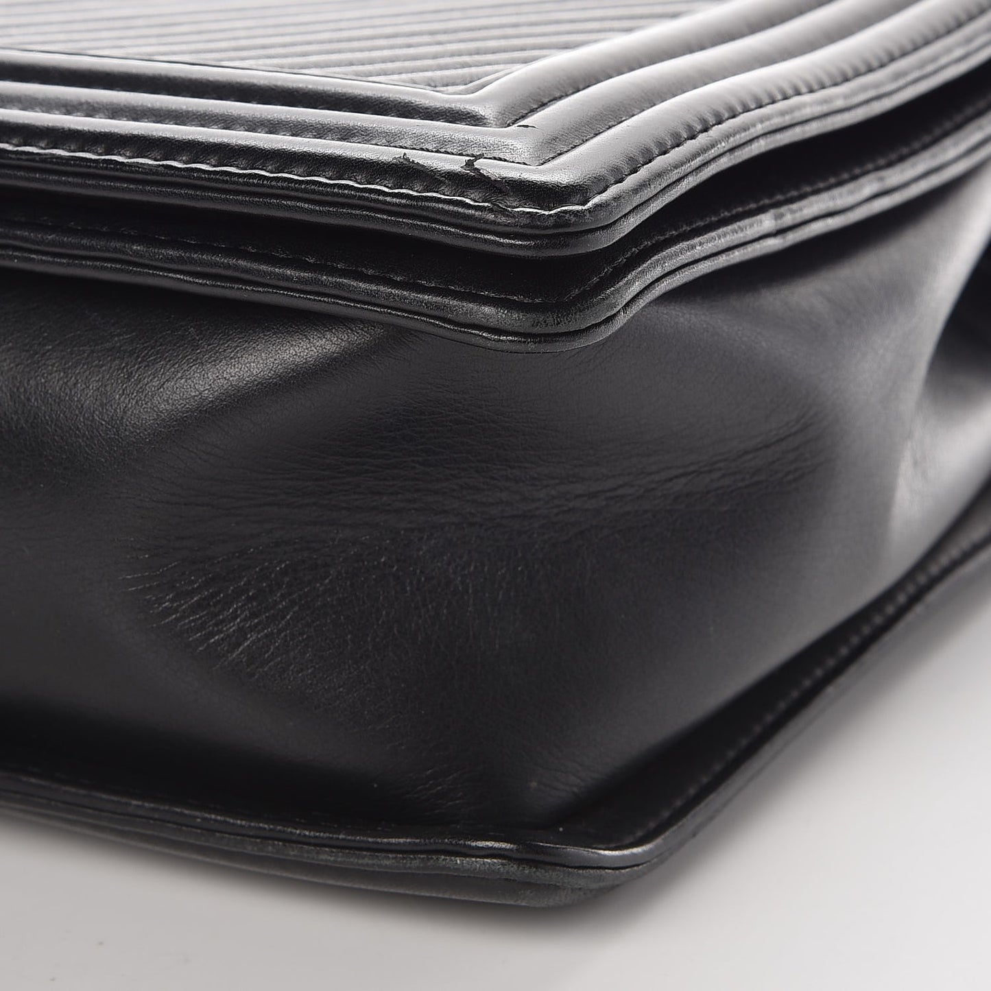 Calfskin Chevron Quilted Large Boy Flap Black
