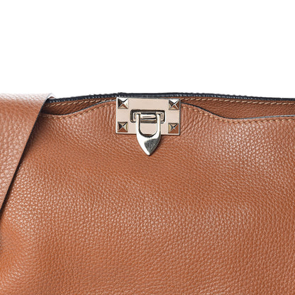 Valentino Garavani Pebbled Calfskin Large Rockstud Flip-Lock Messenger Bag Light Cuir 10 of 13