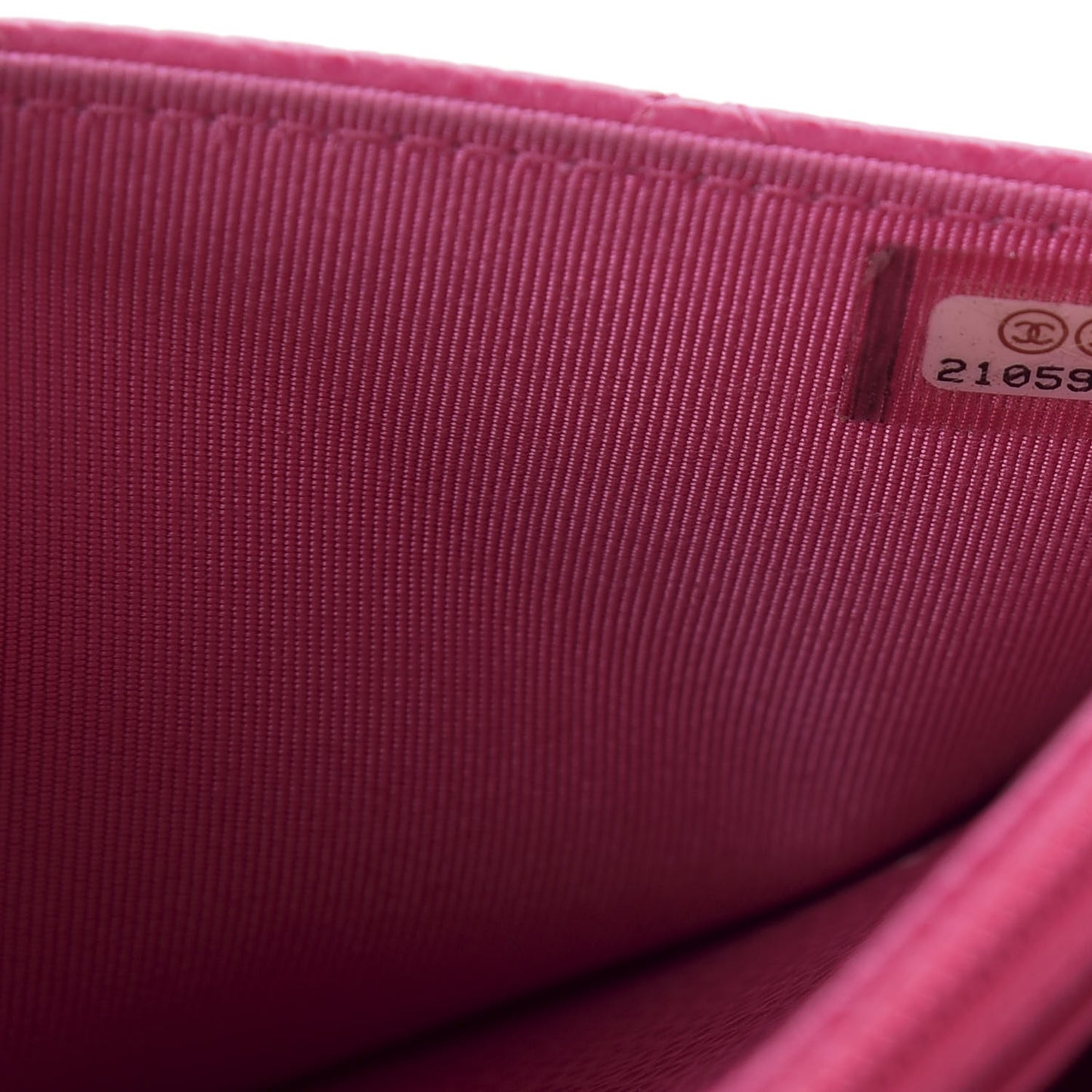 Caviar Quilted Wallet on Chain WOC Pink