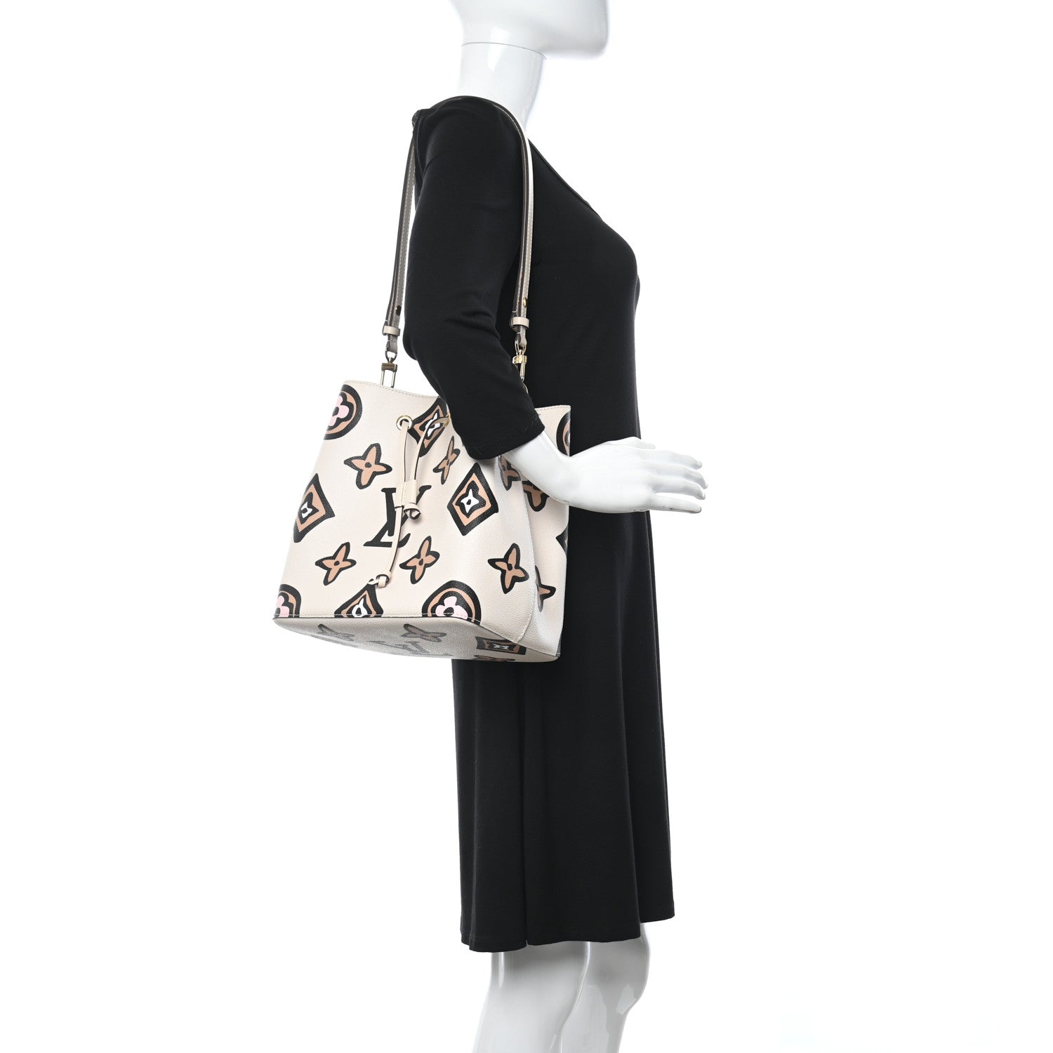 Louis Vuitton Monogram Giant Wild At Heart Neonoe MM Creme 3 of 10