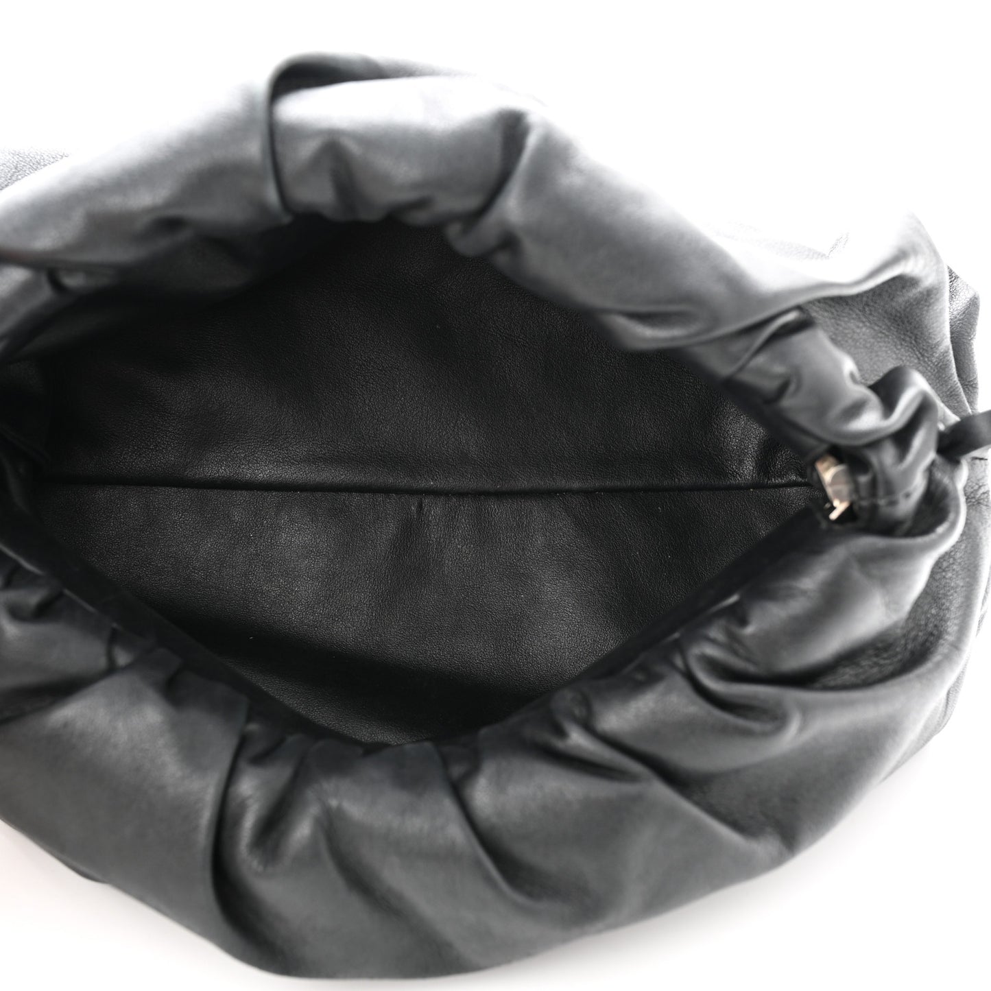 Calfskin The Pouch Chain Black