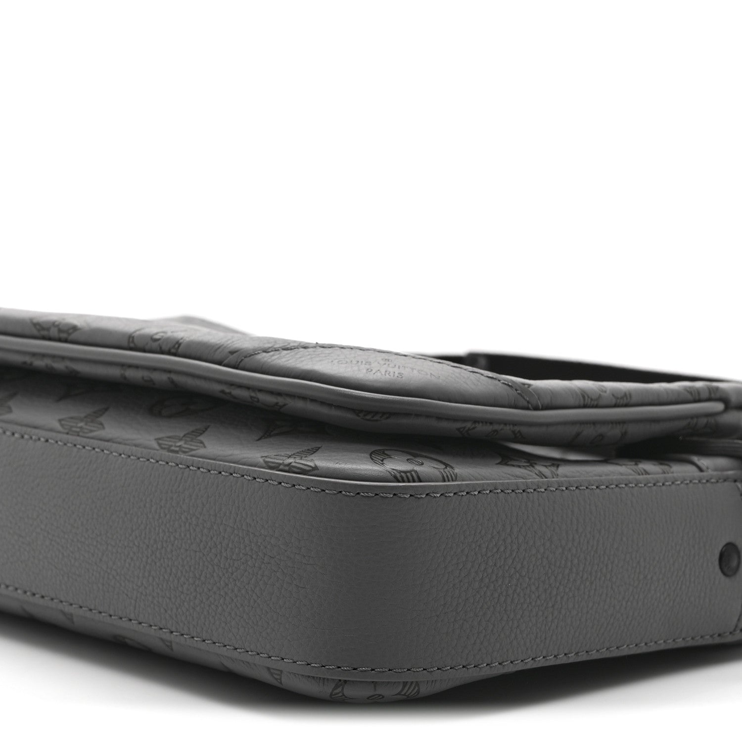 Louis Vuitton Calfskin Monogram Shadow Trio Messenger Anthracite Gray 10 of 11