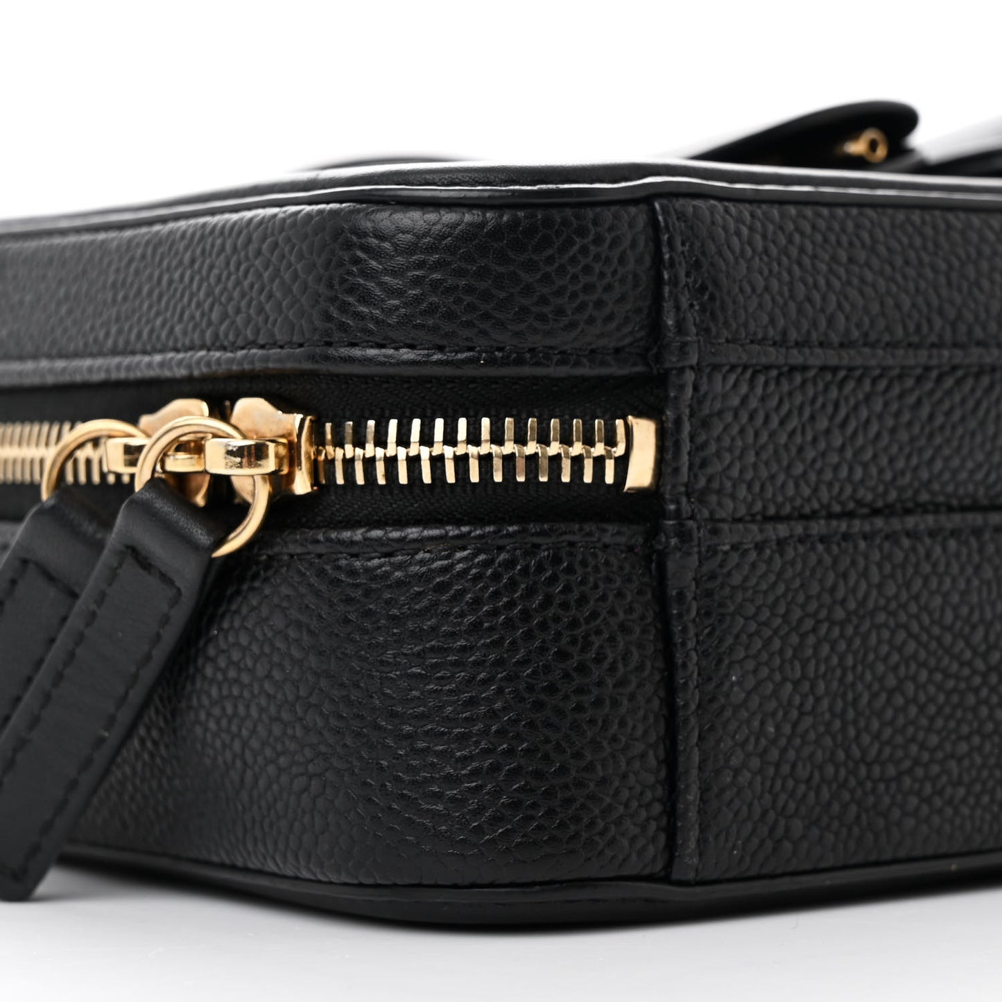 Caviar Quilted Small CC Filigree Vanity Case Black