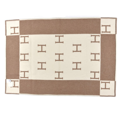 Hermes Wool Cashmere Avalon Baby Blanket Noisette Moyen White 2 of 3