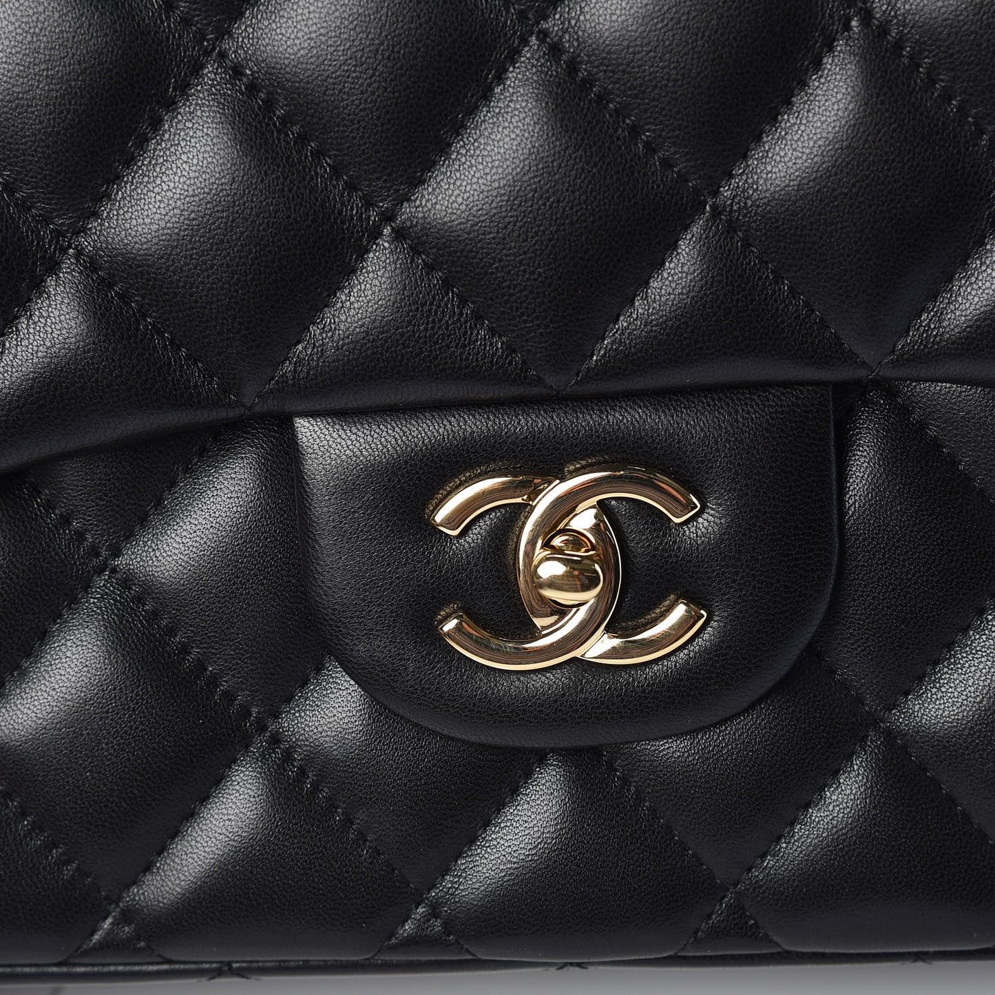 Lambskin Quilted Jumbo Single Flap Black