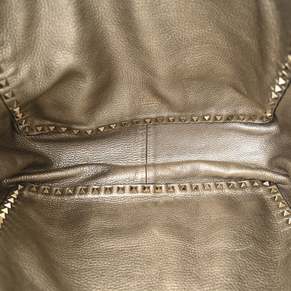Valentino Garavani Metallic Grained Calfskin Medium Rockstud Reversible Tote Skin Sasso 5 of 12
