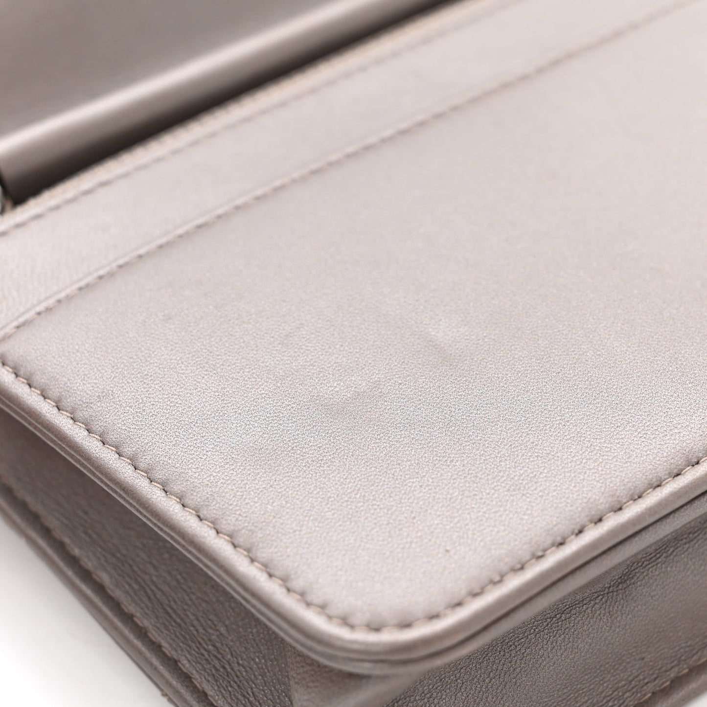 Calfskin Resin Stitched Wallet On Chain WOC Grey