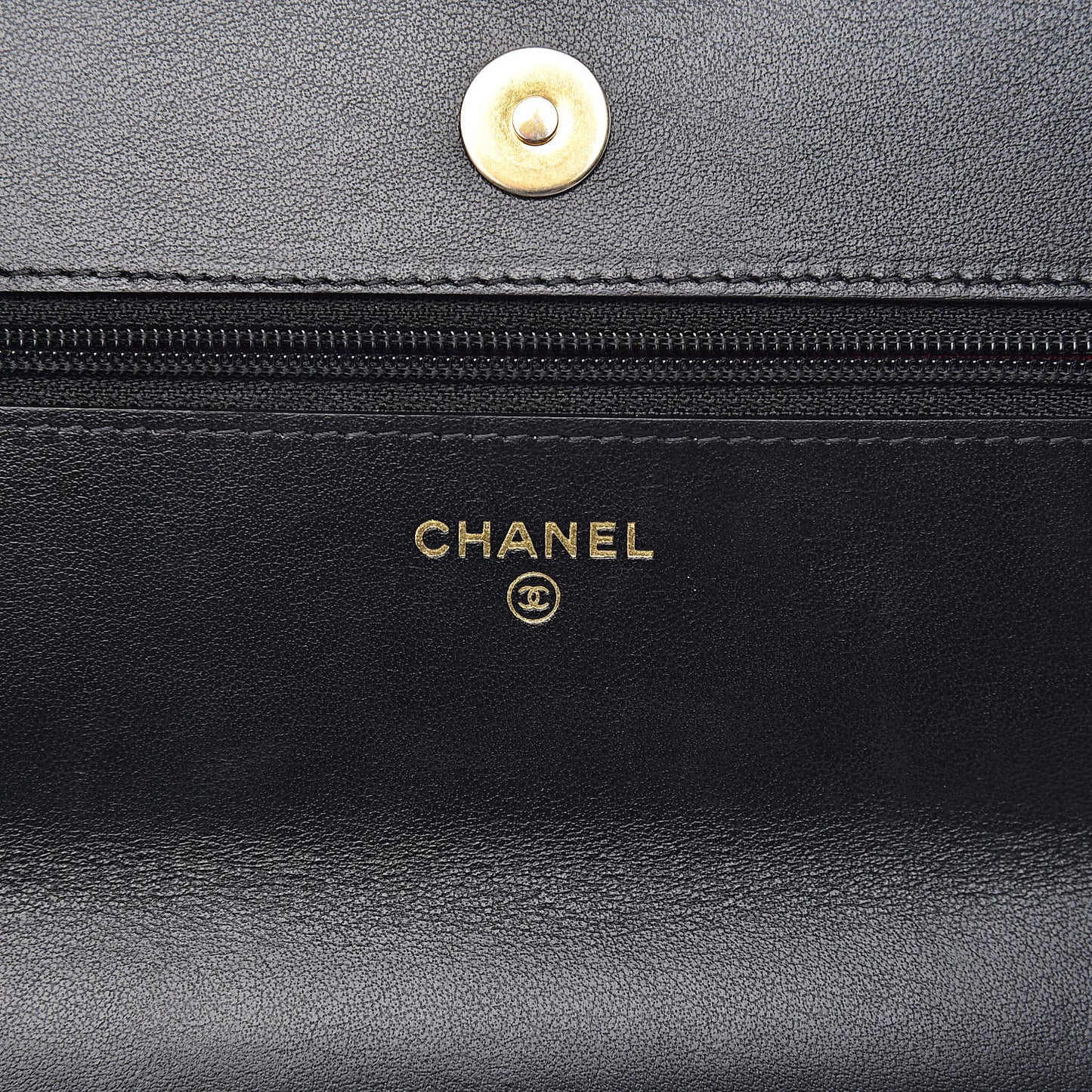 Goatskin Quilted 19 Wallet On Chain WOC Black