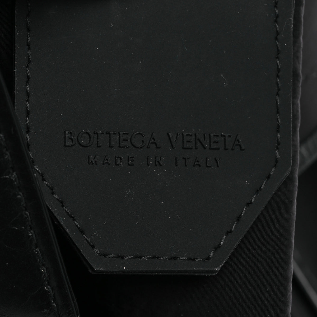 Bottega Veneta Paper Calfskin Maxi Intreccio The Belt Cassette Bag Black 6 of 12