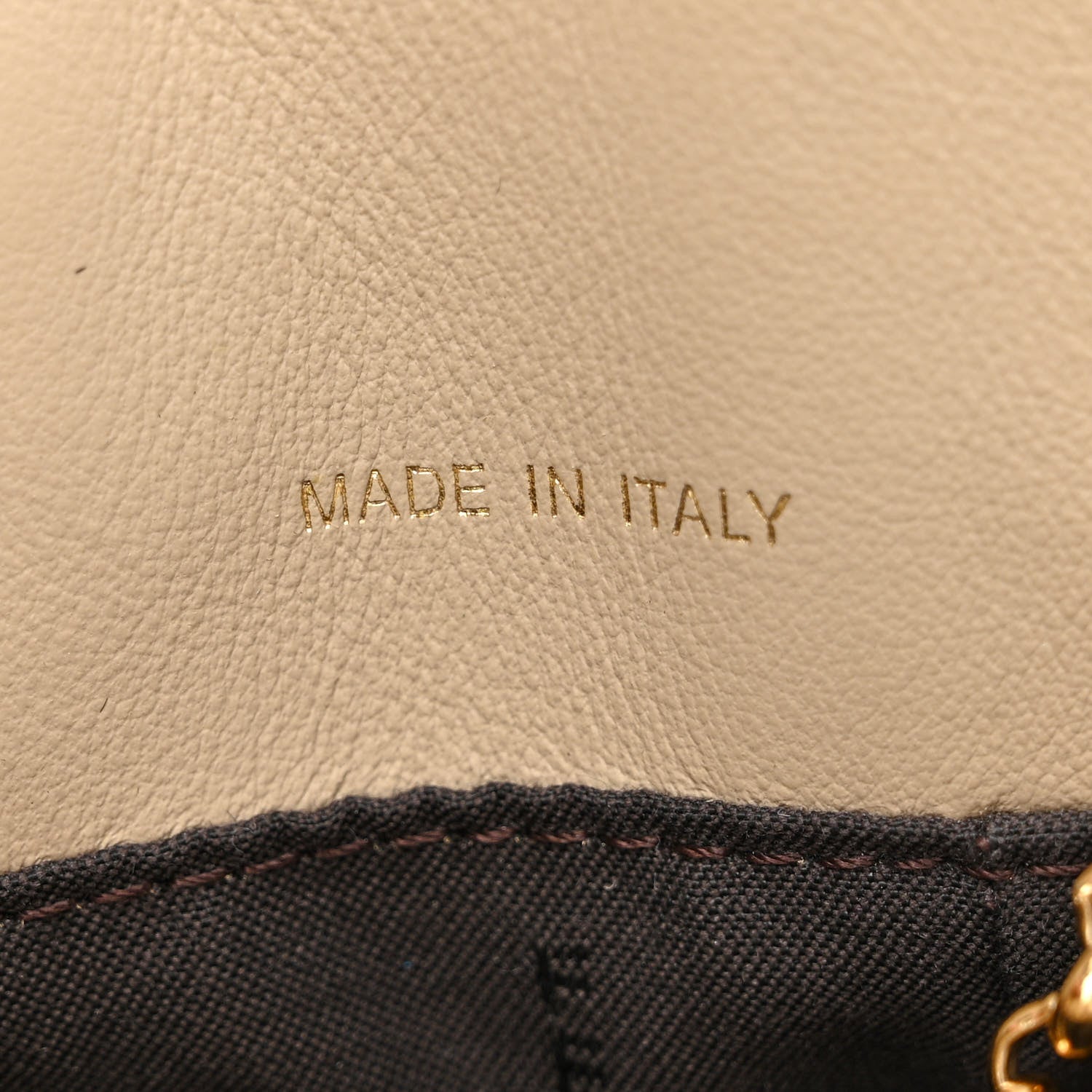 Fendi Vitello Grace King Karligraphy Chain Bucket Bag Nuvola Praline 7 of 11